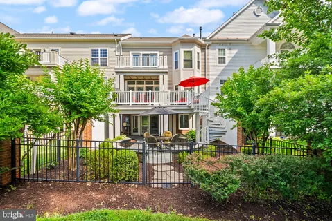 $990,000 | 18402 Lanier Island Square, Leesburg, VA 20176