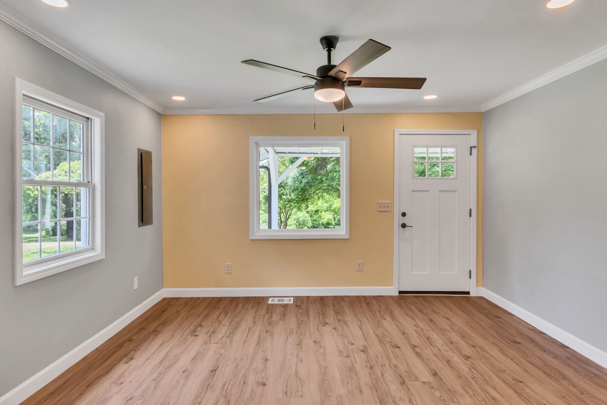 325 Francis Road Decherd, TN 37324 - Photo 11 of 27 a view of empty room with wooden floor and window