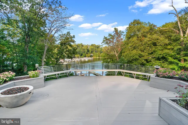 $3,100,000 | 856 St Edmonds Place, Annapolis, MD 21401