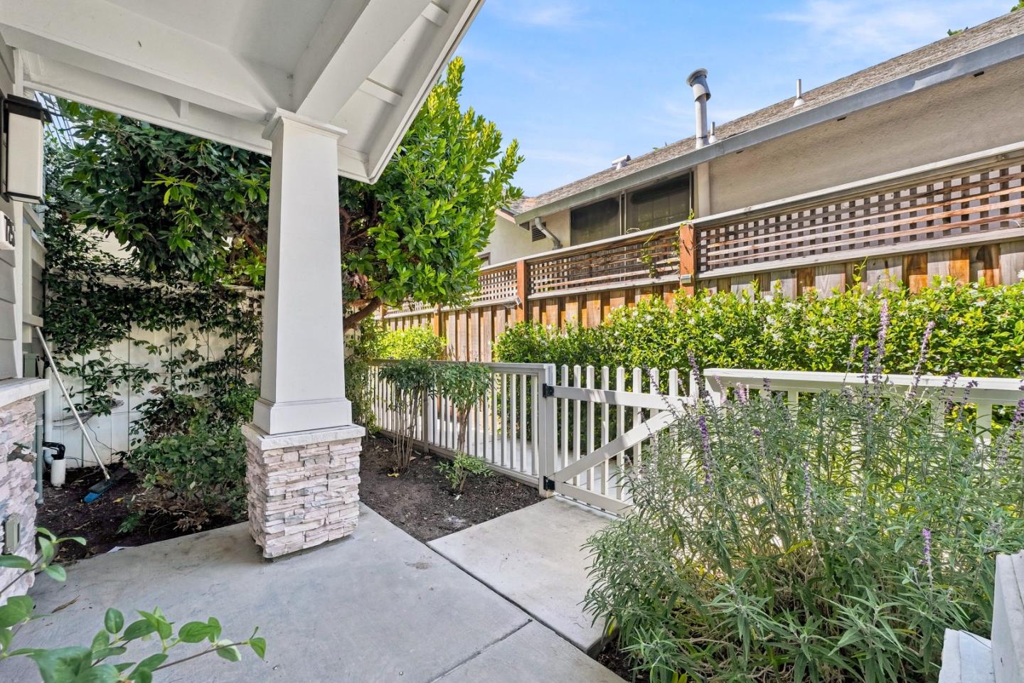 725 2nd Avenue San Mateo, CA 94401 - Photo 3 of 40
