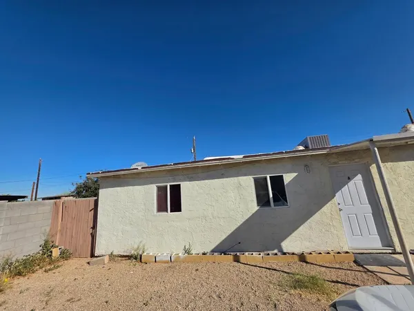 $1,500 | 8038 West Palmaire Avenue, Unit A, Glendale, AZ 85303
