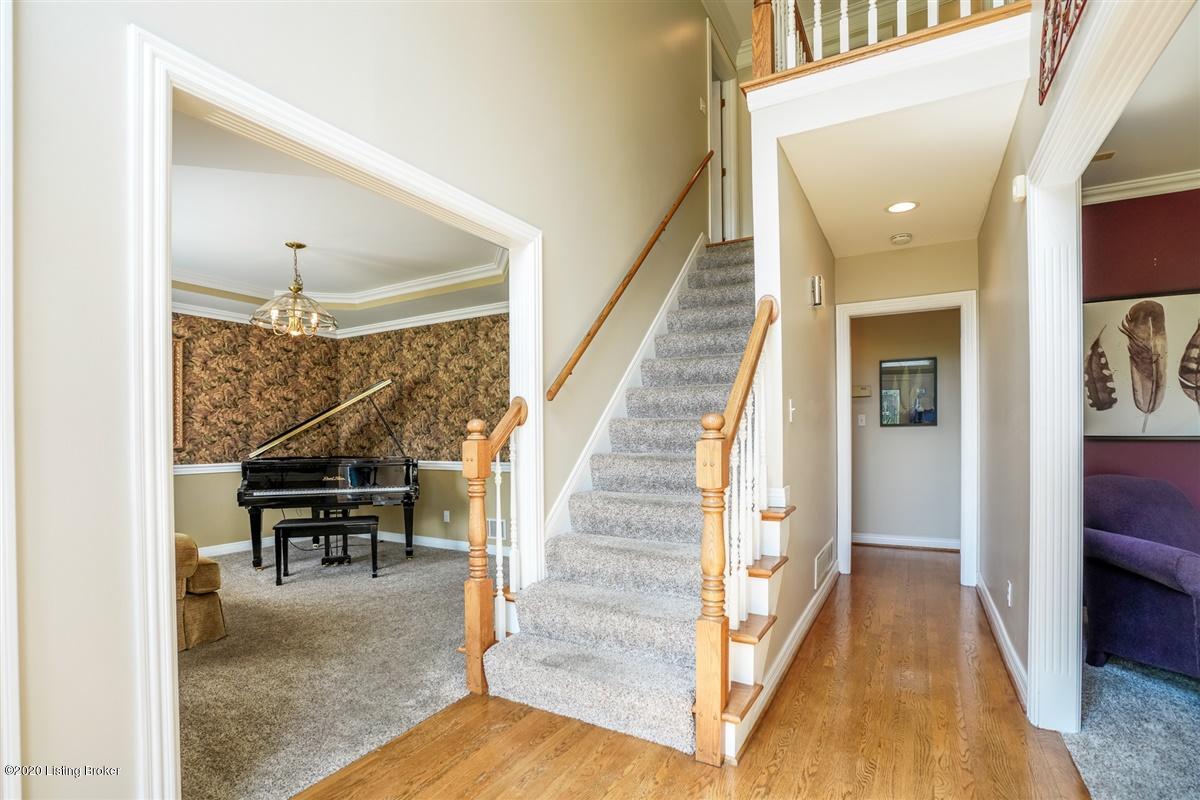 7509 Turner Ridge Road Crestwood, KY 40014 - Photo 4 of 59 Entry Hallway Stairway to 2nd Floor