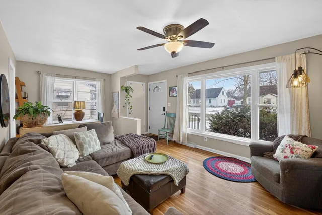 $189,900 | 1905 3rd Avenue Southeast, Austin, MN 55912