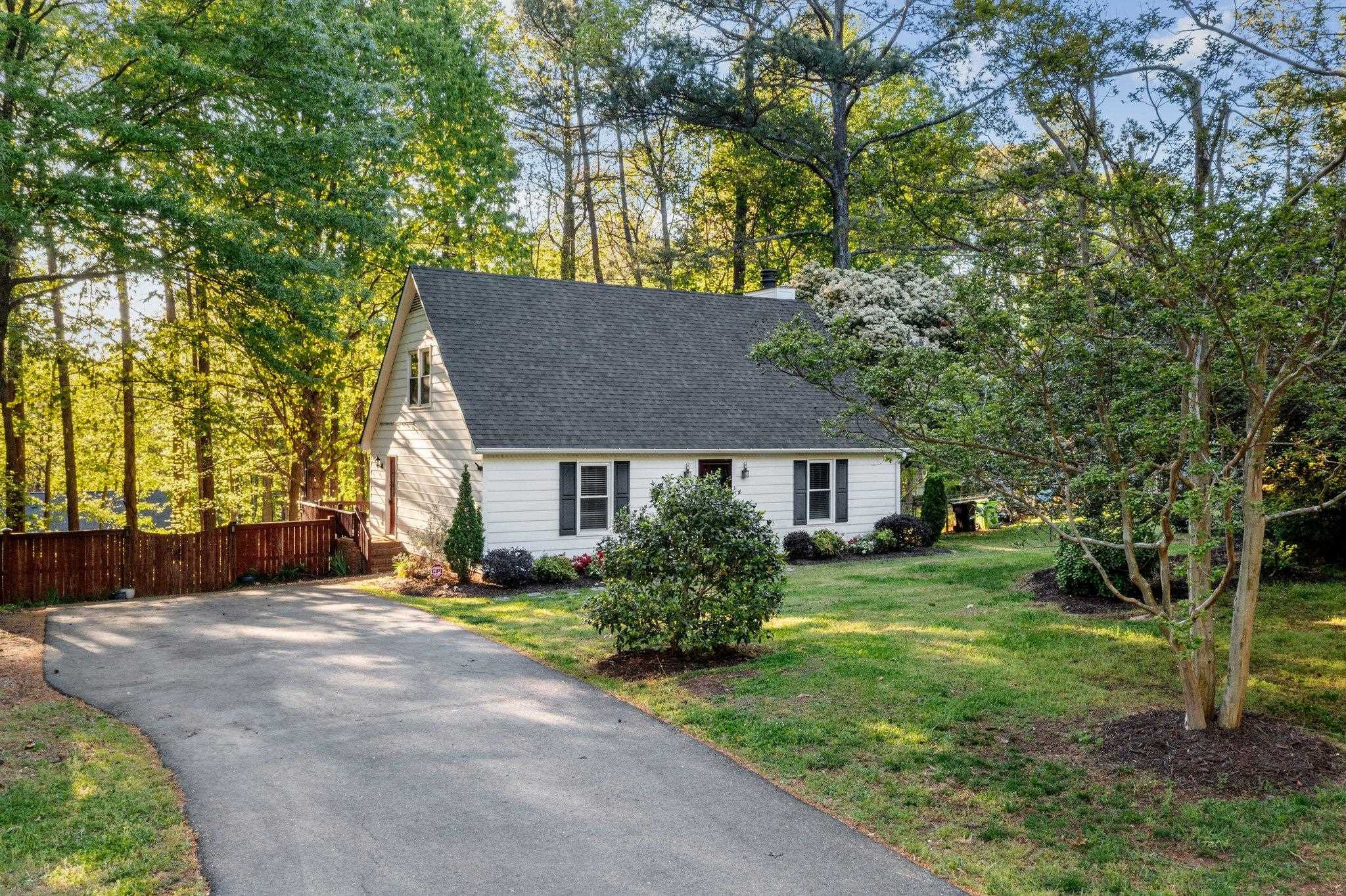 11121 Crestmont Drive Raleigh, NC 27613 - Photo 5 of 36 Photo 5