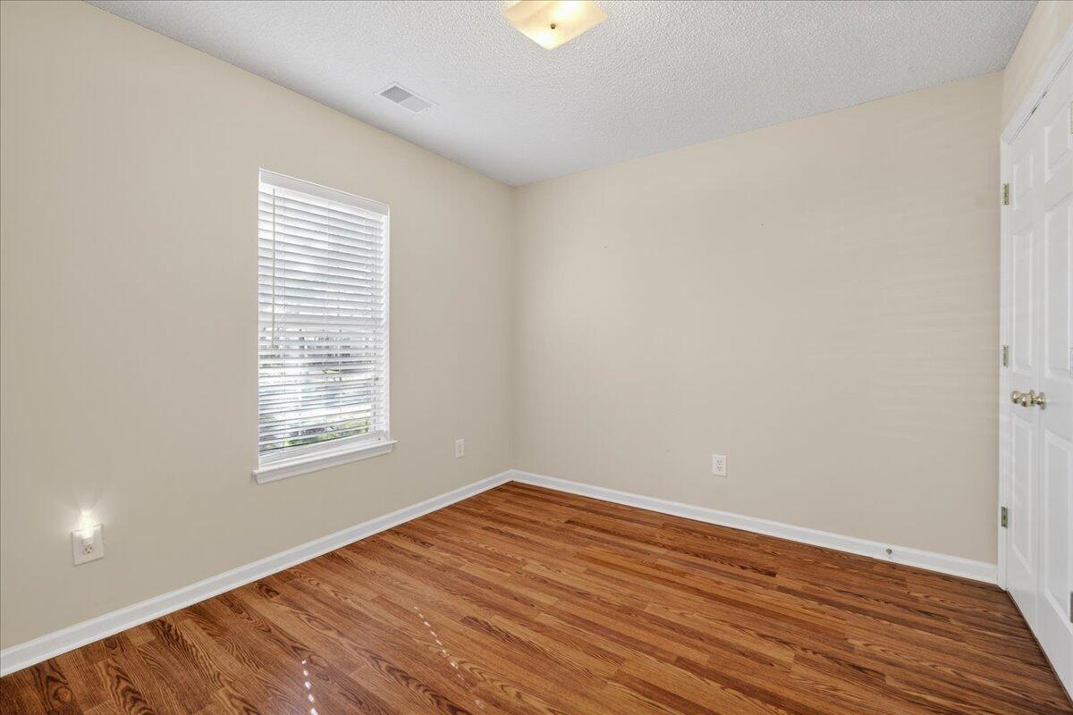 7360 Suncatcher Drive Hanahan, SC 29410 - Photo 11 of 40 11-7360 Suncatcher Drive-8