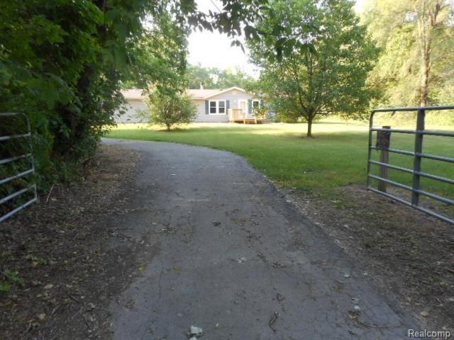 13200 Ostrander Road Maybee, MI 48159 - Photo 2 of 29 1a.JPG