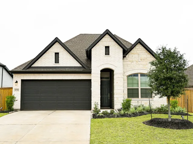 $2,650 | 42504 Rustico Road, Magnolia, TX 77354