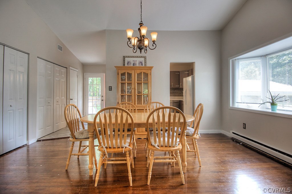 2607 Indale Road Glen Allen, VA 23060 - Photo 8 of 36 Dining Area. Bay Window on Right. View into Kitc