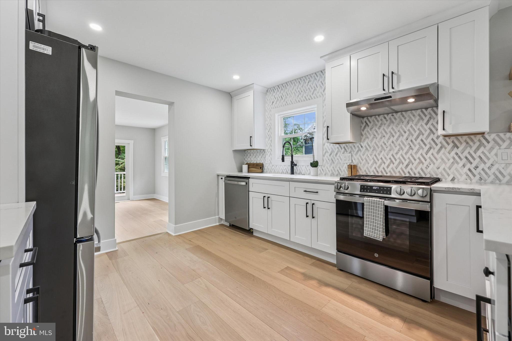 218 Biddulph Road Wayne, PA 19087 - Photo 15 of 73