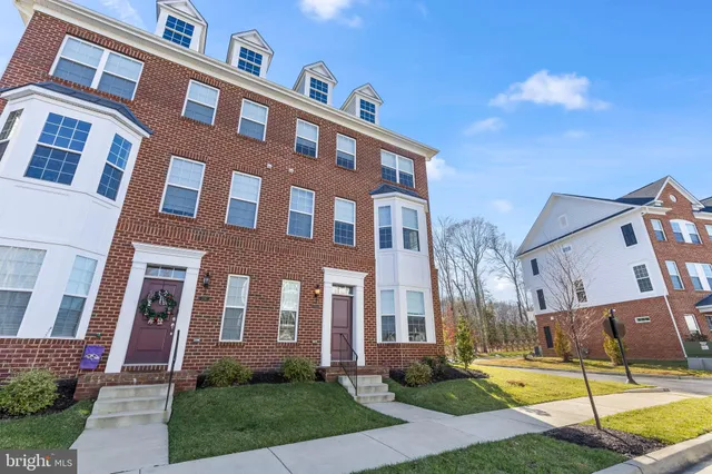 $435,000 | 280 Buckeye Circle, La Plata, MD 20646