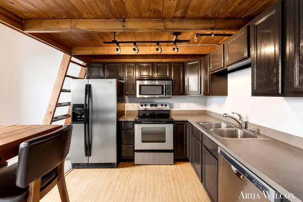 $219,900 | 940 Monroe Avenue Northwest, Unit 531, Grand Rapids, MI 49503