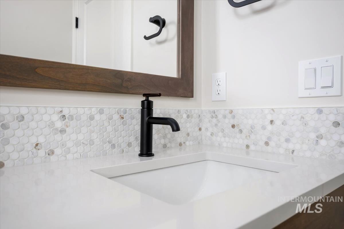 232 South Fusion Avenue Kuna, ID 83634 - Photo 36 of 50 Bathroom view of vanity