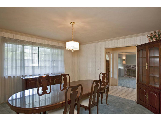 18605 Ranchito Del Rio Drive Salinas, CA 93908 - Photo 6 of 11 Gallery Image 6