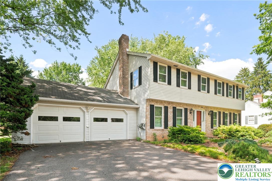 613 East Macada Road Bethlehem, PA 18017 - Photo 2 of 52