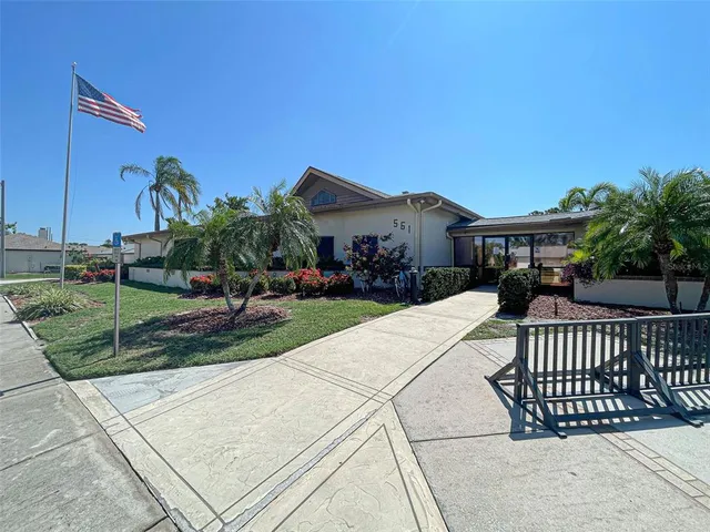 $250,000 | 611 Chestnut Lane, Unit NONE, Englewood, FL 34223