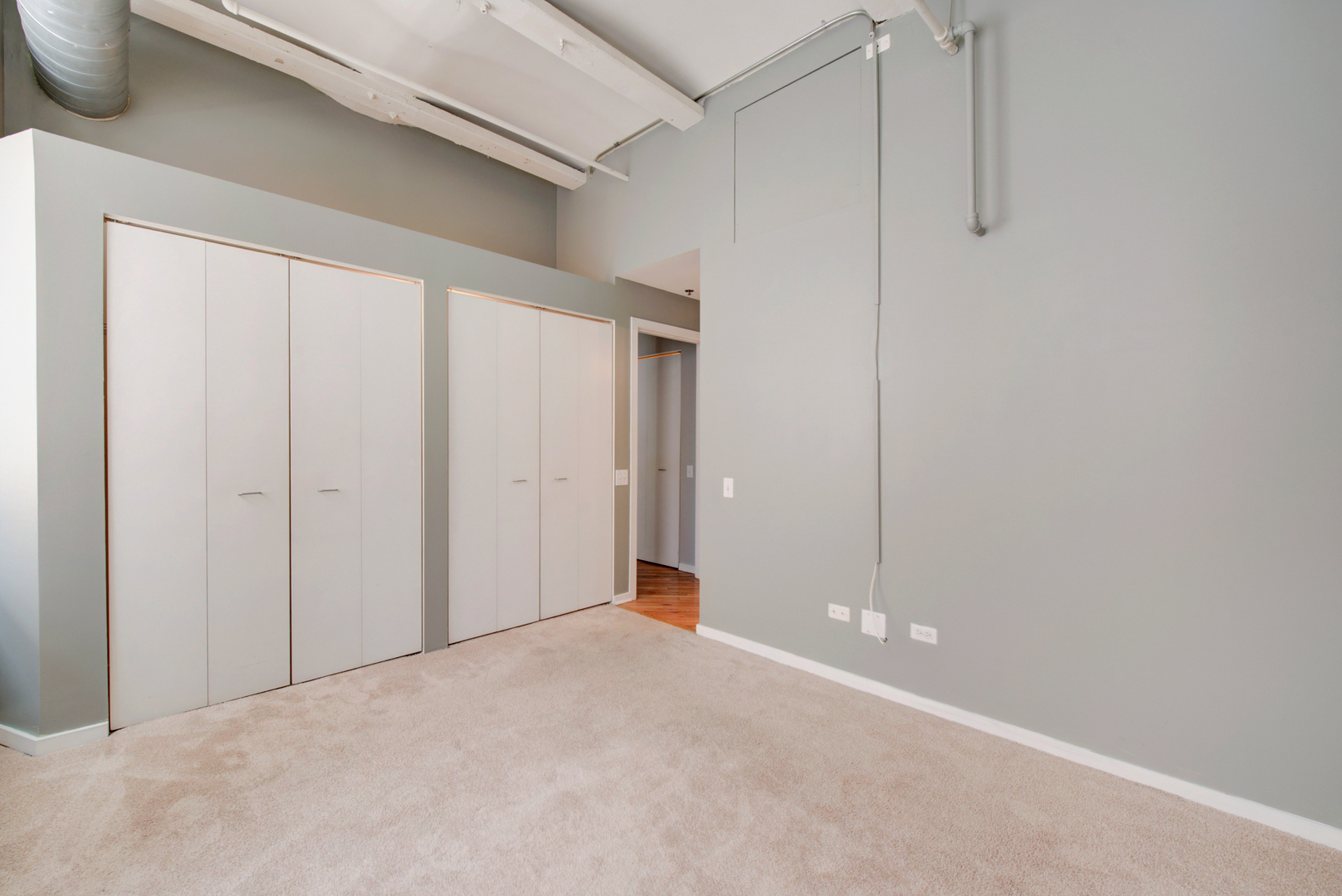 500 South Clinton Street, Unit 230 Chicago, IL 60607 - Photo 16 of 31 a view of an empty room