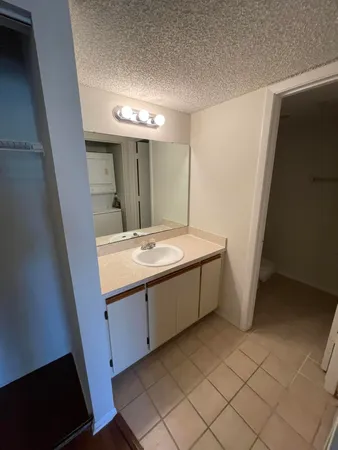 $1,750 | 1550 Southeast Royal Green Circle, Unit P203, Port St. Lucie, FL 34952