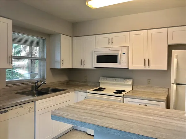 $1,425 | 5408 East Michigan Street, Unit 54088, Orlando, FL 32812