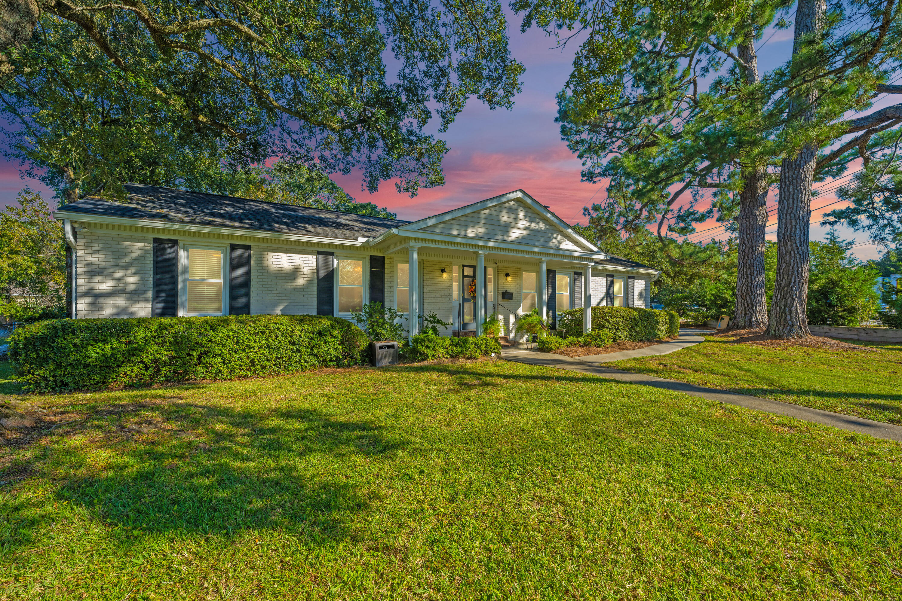 802 Sheldon Road Charleston, SC 29407 - Photo 1 of 37 802SheldonRd001