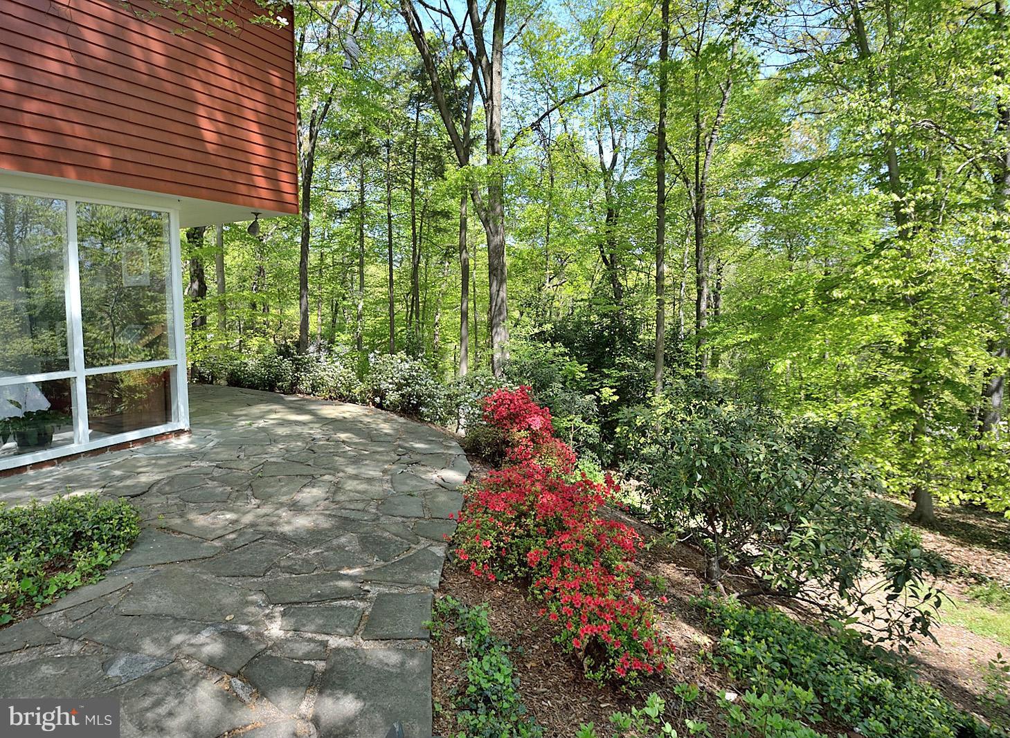 1925 Marthas Road Alexandria, VA 22307 - Photo 27 of 29 a view of a backyard house with a garden