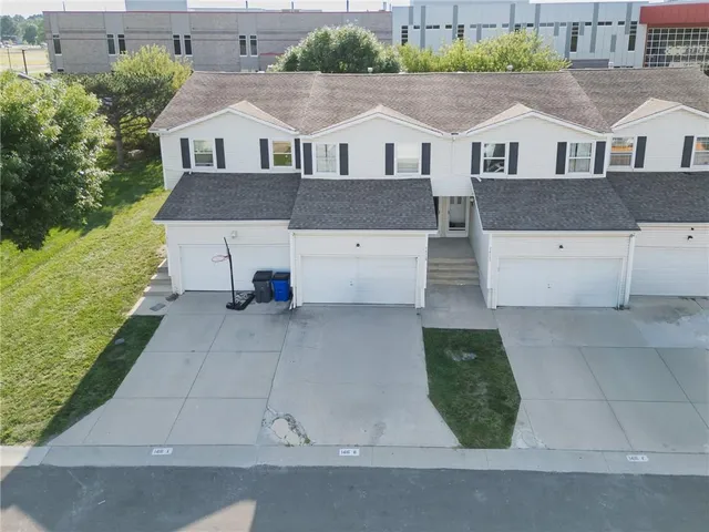 $215,000 | 1416 East 125th Terrace, Unit B, Olathe, KS 66061