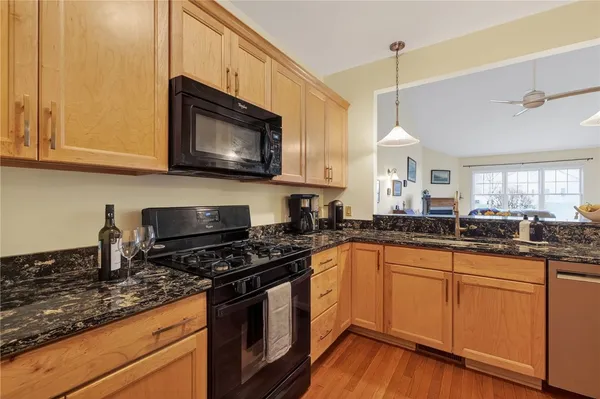 $429,900 | 271 Bretlyn Circle, Brighton, NY 14618