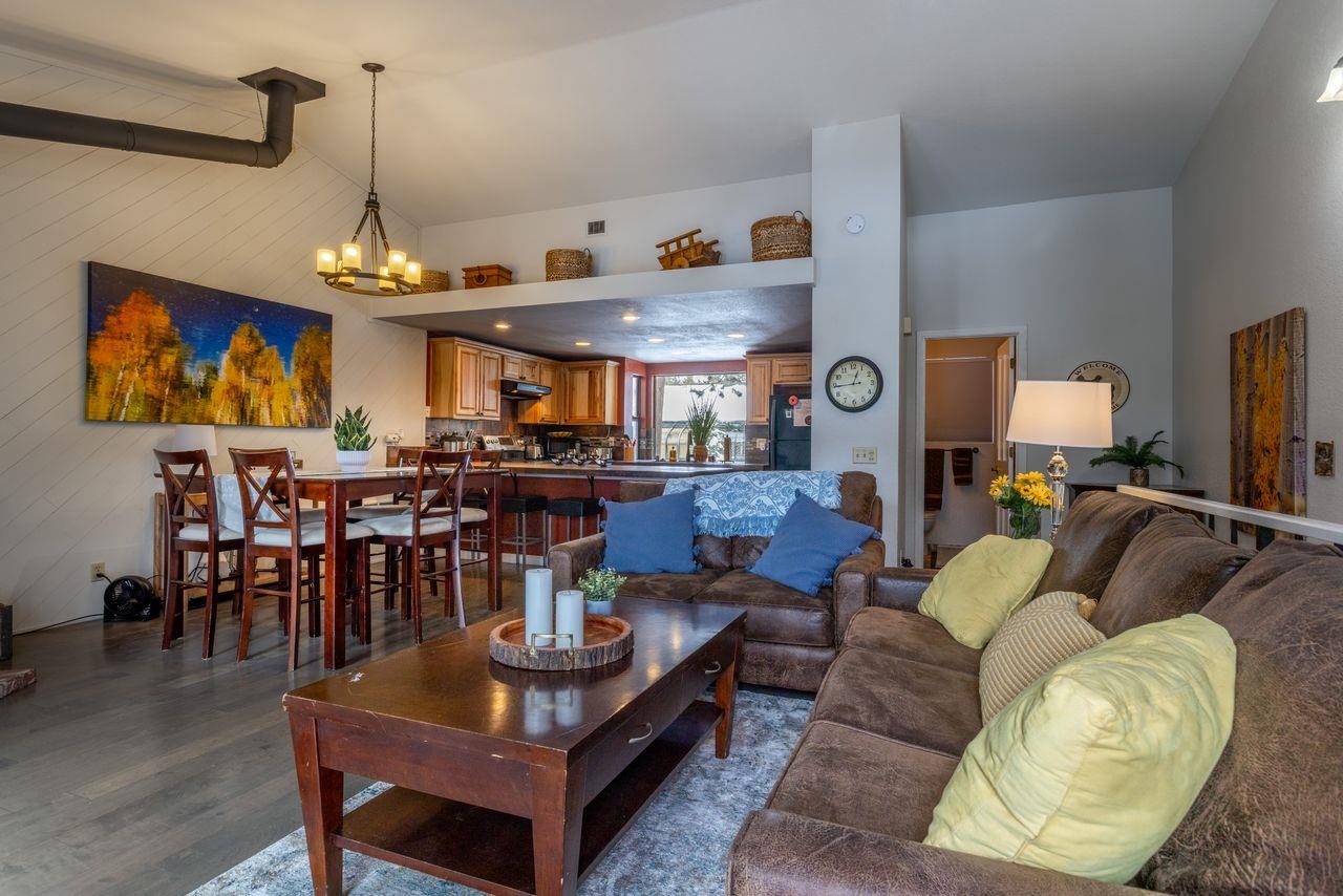 384 Joaquin Road, Unit 38 Mammoth Lakes, CA 93546 - Photo 6 of 30