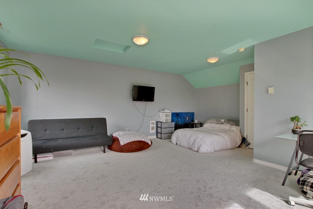 17043 166th Place Southeast Renton, WA 98058 - Photo 22 of 25 Gallery Image 22