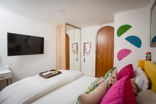 $3,449,999 | 1047 Highland Drive, Del Mar, CA 92014