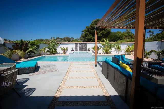 $3,449,999 | 1047 Highland Drive, Del Mar, CA 92014