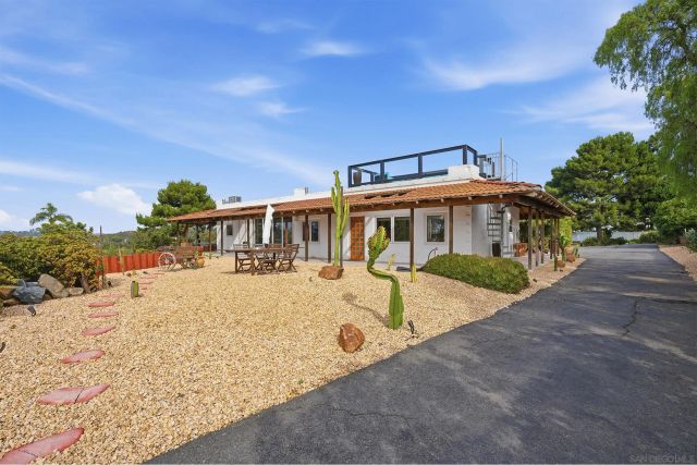 $3,449,999 | 1047 Highland Drive, Del Mar, CA 92014