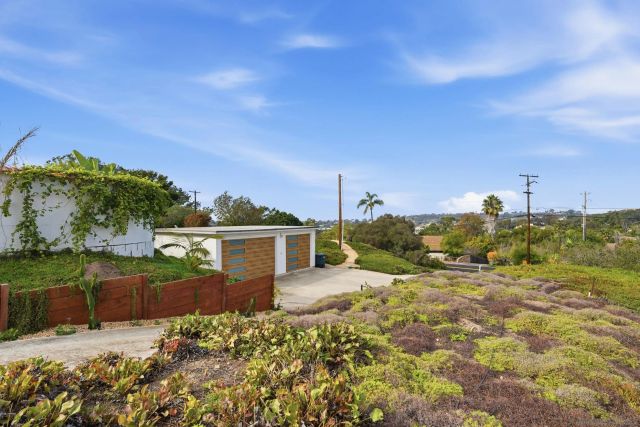 $3,449,999 | 1047 Highland Drive, Del Mar, CA 92014