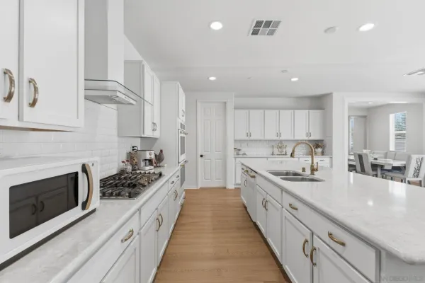 $849,900 | 34490 Bloomberry Road, Murrieta, CA 92563