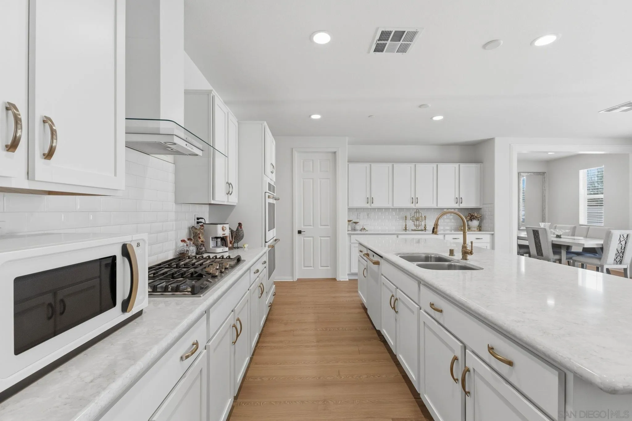 34490 Bloomberry Road Murrieta, CA 92563 - Photo 1 of 56