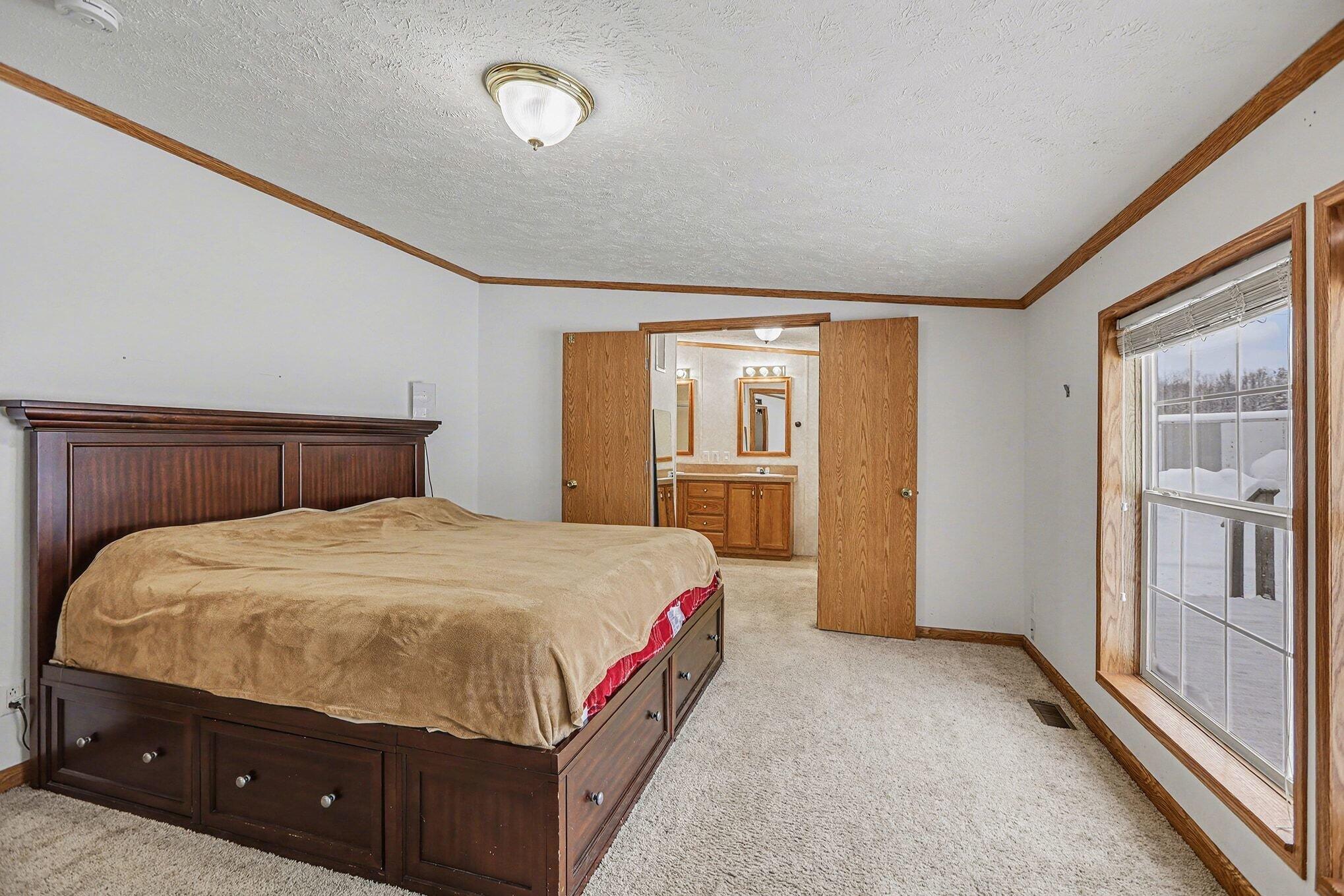 3104 Steinberg Road Manistee, MI 49660 - Photo 11 of 26 Primary bedroom