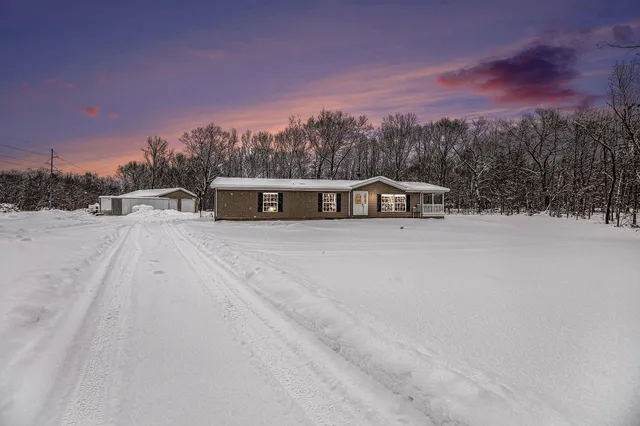 $310,000 | 3104 Steinberg Road, Manistee, MI 49660
