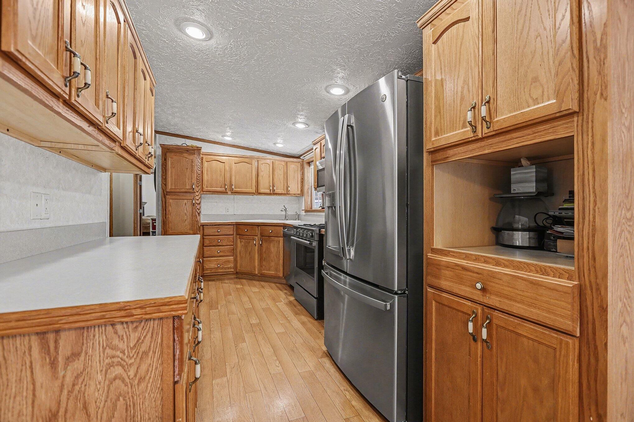 3104 Steinberg Road Manistee, MI 49660 - Photo 8 of 26 Plenty of cabinets