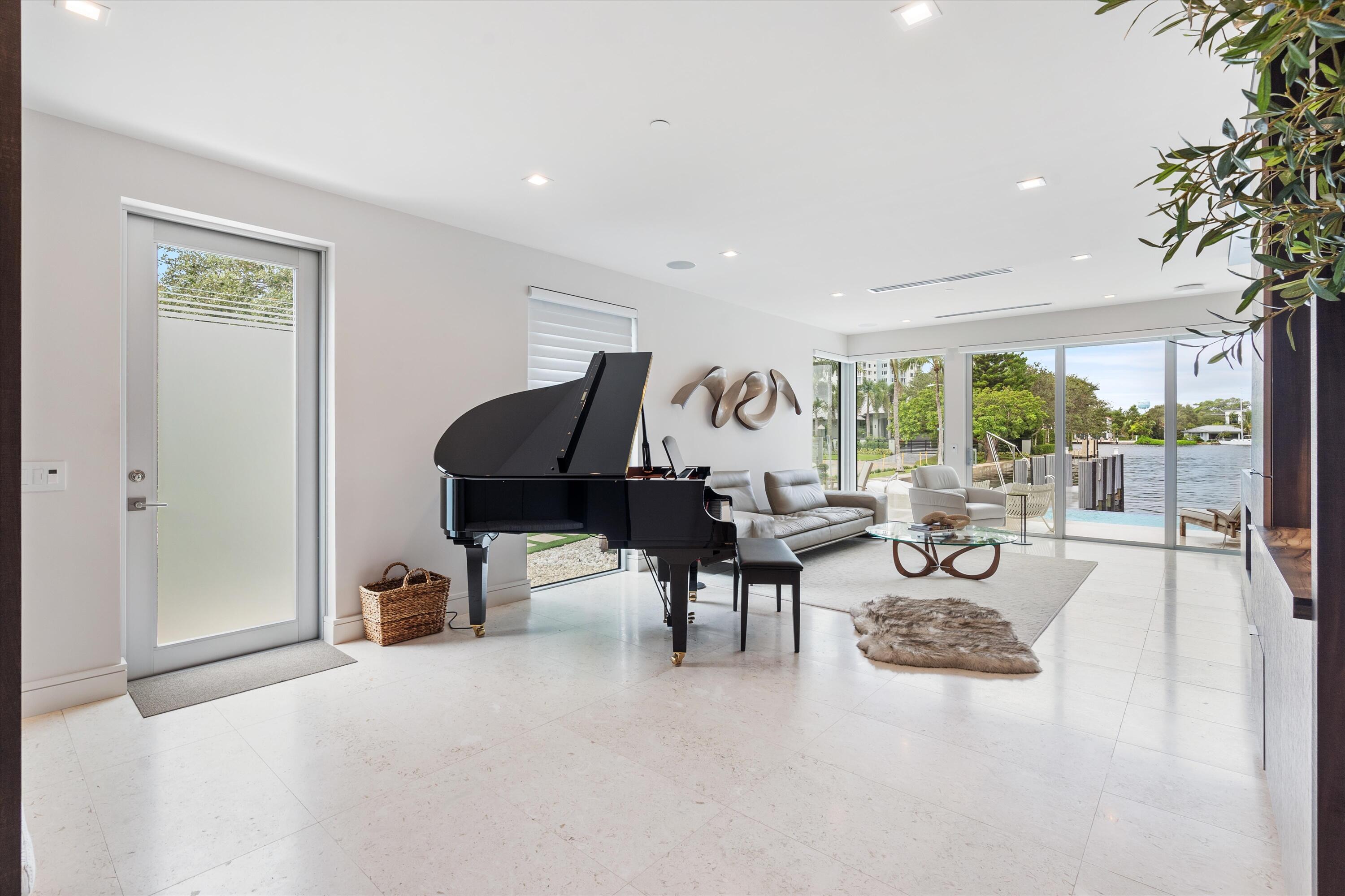 917 Bucida Road, Unit C Delray Beach, FL 33483 - Photo 14 of 77 Club Level family room