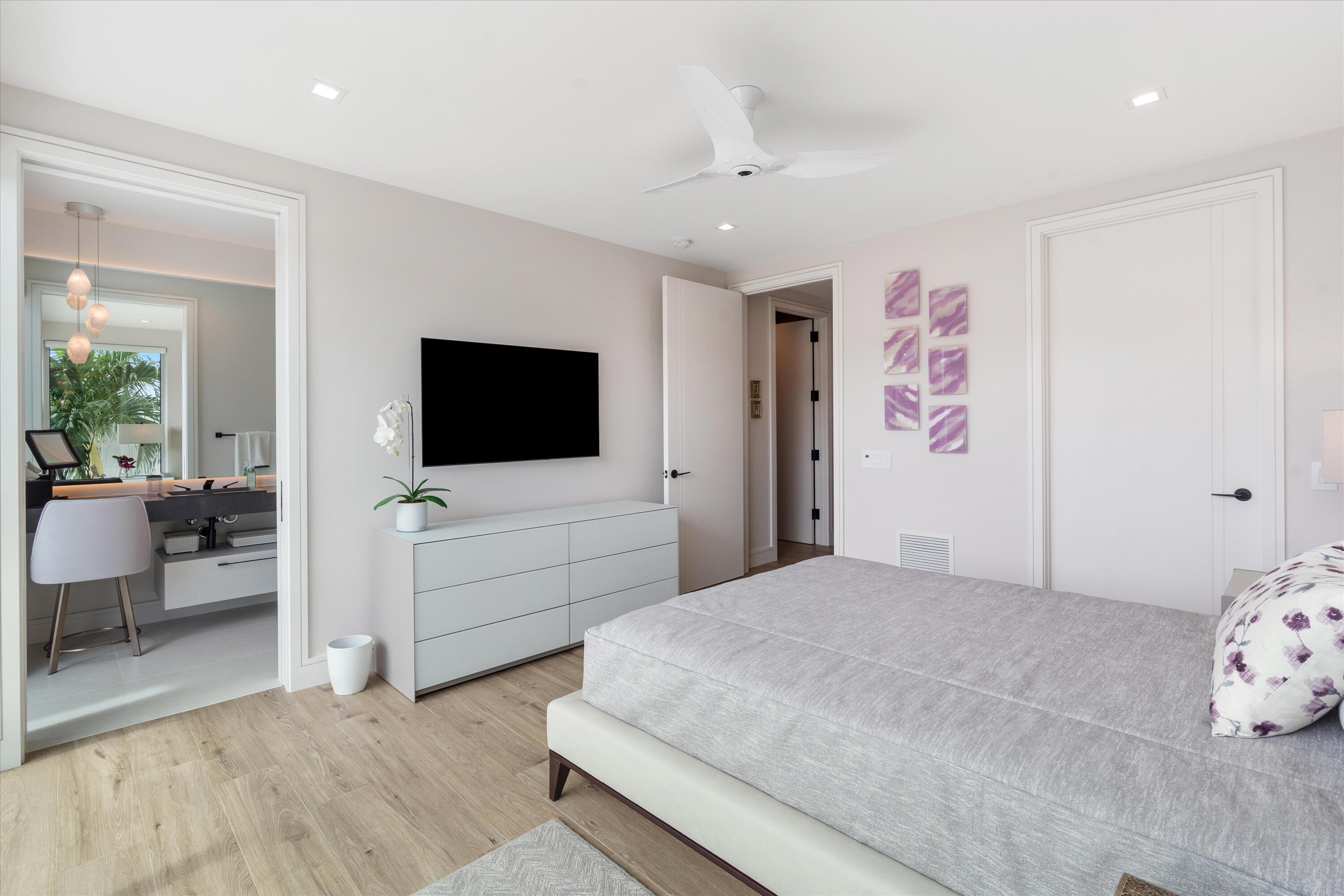 917 Bucida Road, Unit C Delray Beach, FL 33483 - Photo 40 of 77 Ensuite bedroom 2