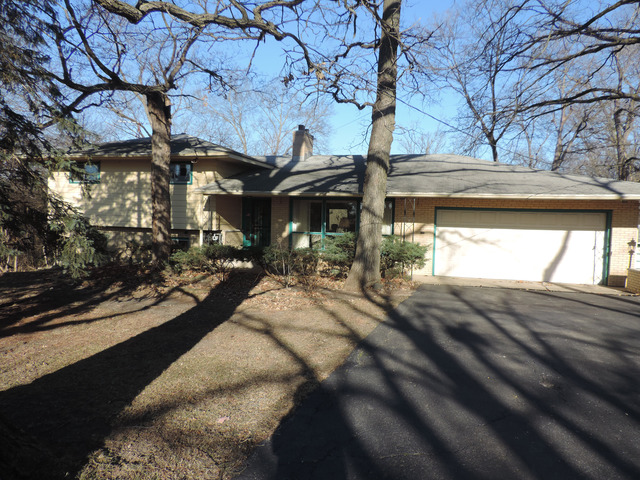 19610 West Manhattan Road Elwood, IL 60421 - Photo 1 of 17 a view of a house with a yard
