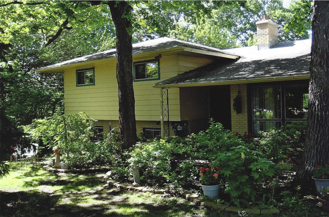 19610 West Manhattan Road Elwood, IL 60421 - Photo 2 of 17 front view of house with a yard