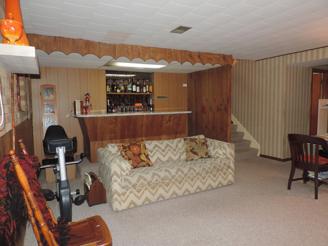 19610 West Manhattan Road Elwood, IL 60421 - Photo 9 of 17 a living room with furniture and a flat screen tv