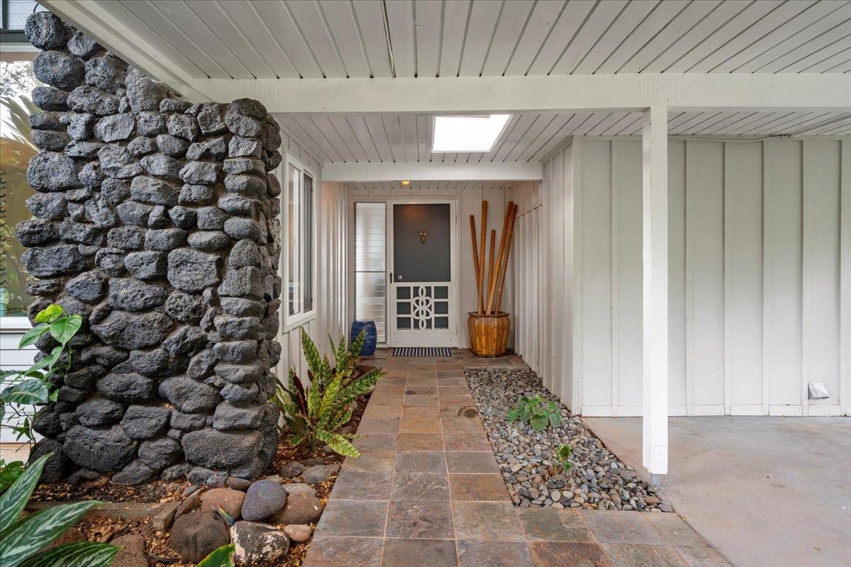 20 Hui Road East, Unit 42 Lahaina, HI 96761 - Photo 4 of 48