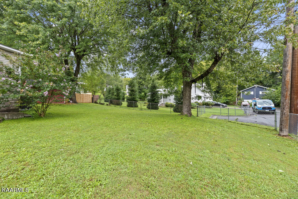 115 Kingsley Road Oak Ridge, TN 37830 - Photo 6 of 29 Kngsly115 (18)