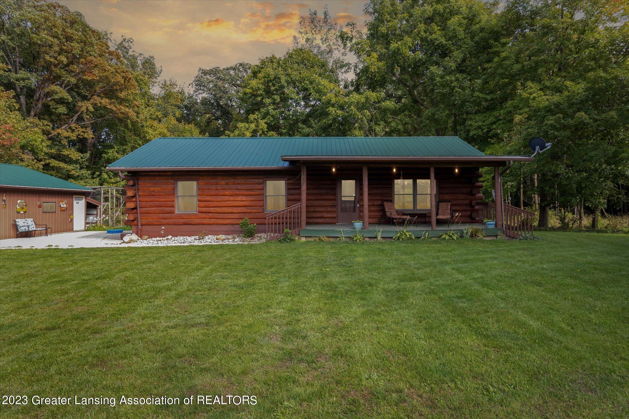 6724 North Chandler Road Elsie, MI 48831 - Photo 1 of 62 01-6724-N-Chandler-Rd-Elsie-MI-48831-Win