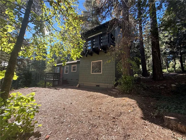 $349,900 | 28487 Altamont Court, Lake Arrowhead, CA 92385