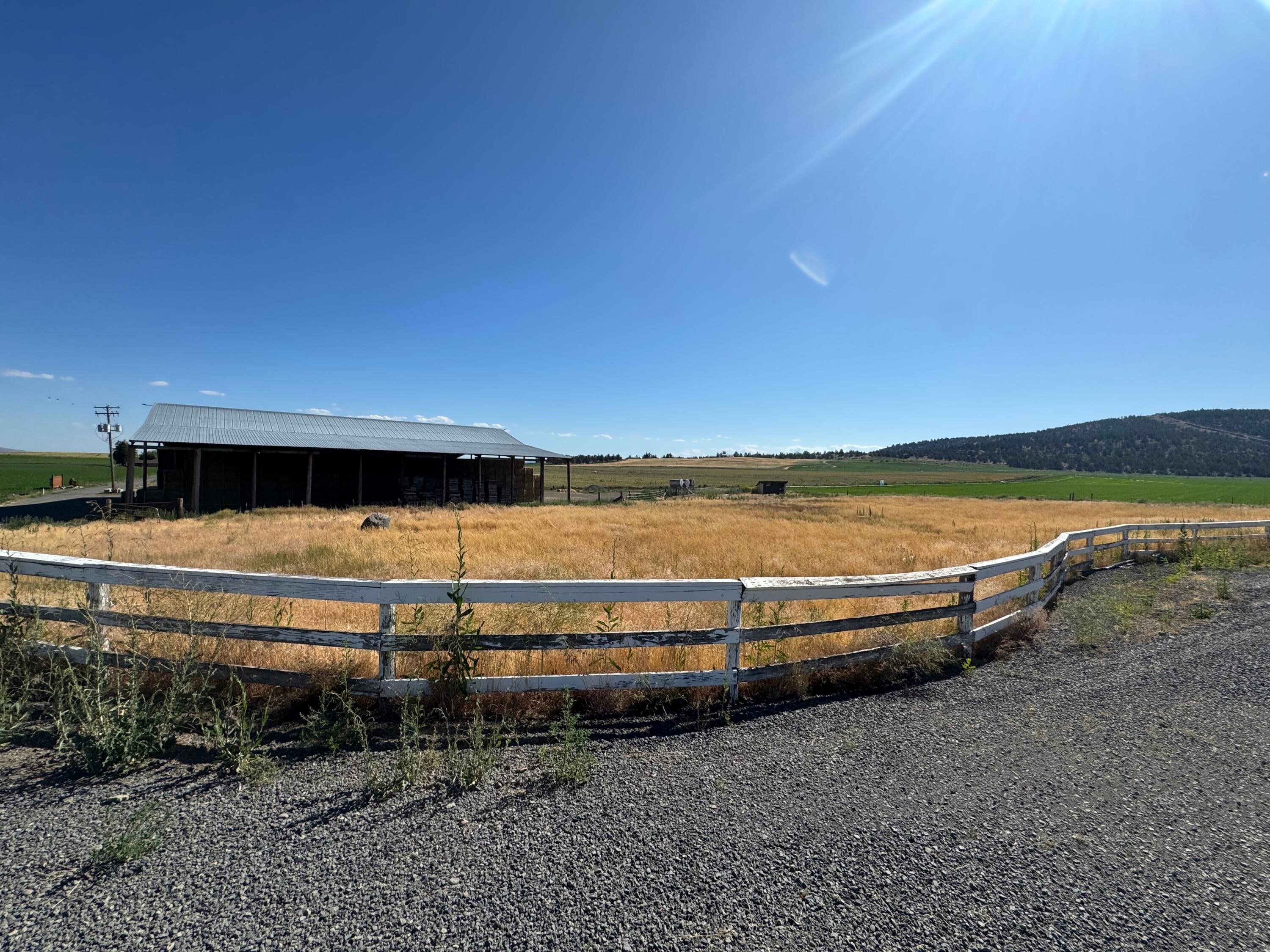 28281 Pickett Road Malin, OR 97632 - Photo 9 of 36 IMG_7736