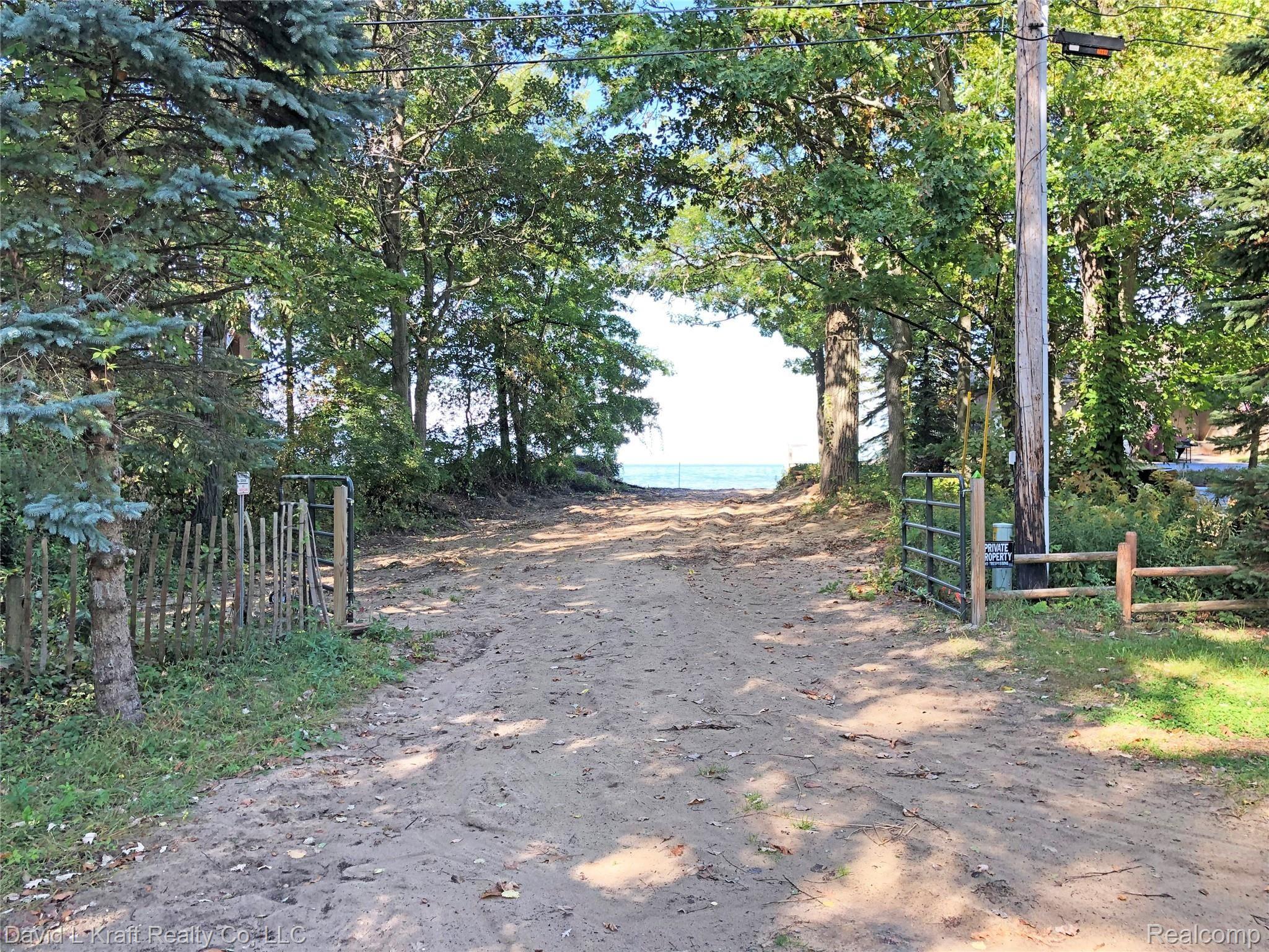7962 Crescent Beach Road Pigeon, MI 48755 - Photo 25 of 25 7962CrescentBeachPathtoAccess.jpg