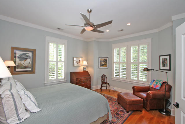 19 Isle Of Hope Road Mount Pleasant, SC 29464 - Photo 22 of 46 19 Isle of Hope (21)0021