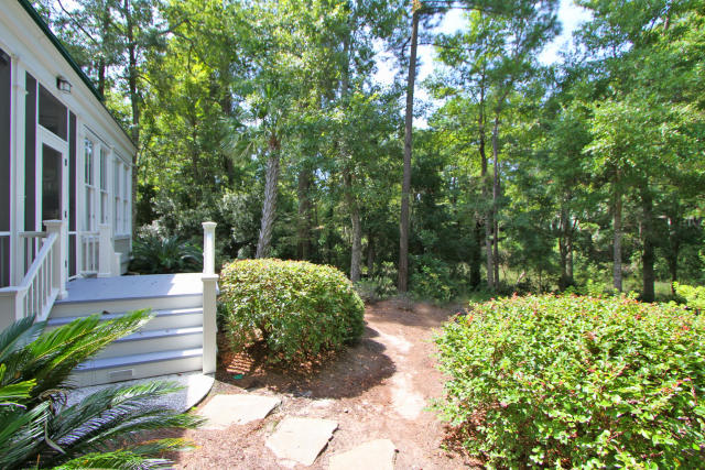 19 Isle Of Hope Road Mount Pleasant, SC 29464 - Photo 36 of 46 19 Isle of Hope (34)0034